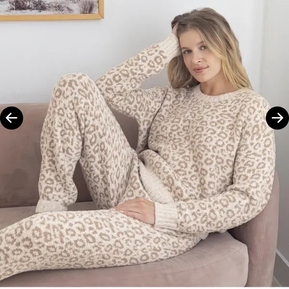Splendid cozy leopard lounge set size Small